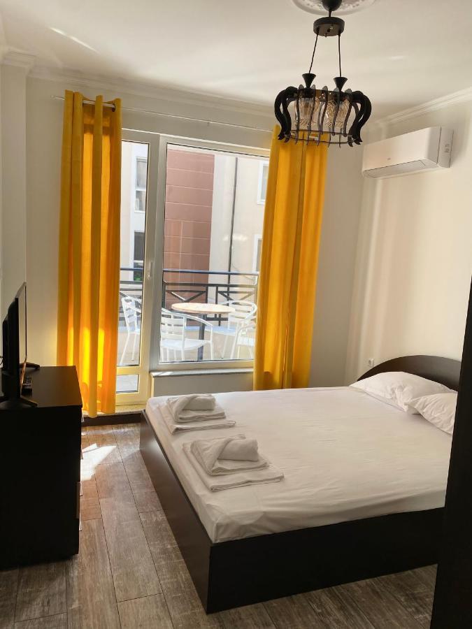Апартаменты Golden Sea View New Поморие Экстерьер фото