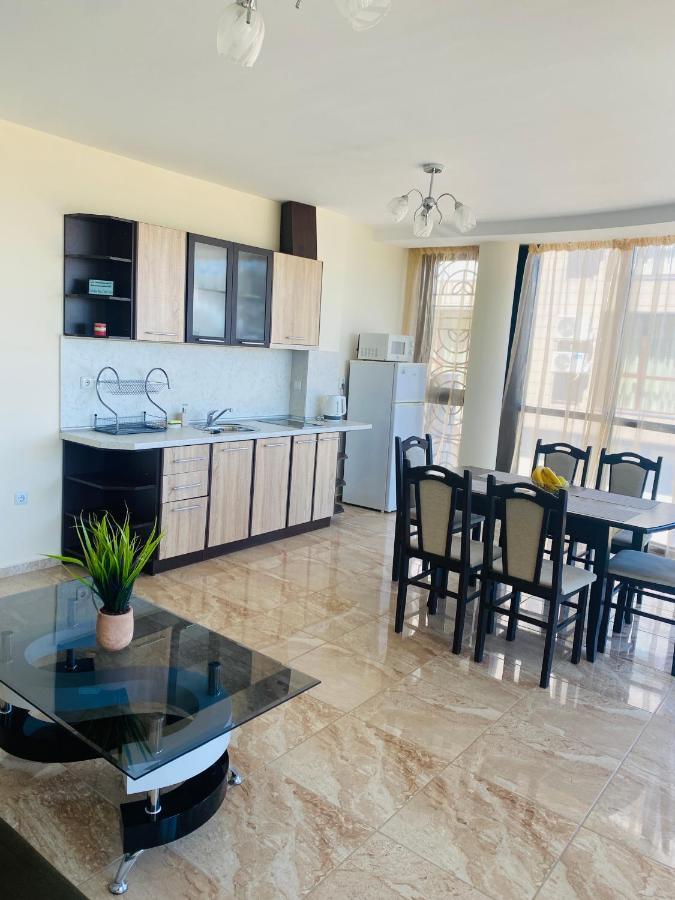Апартаменты Golden Sea View New Поморие Экстерьер фото